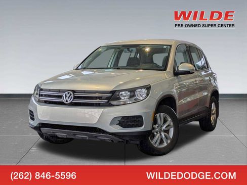Used 2014 Volkswagen Tiguan S image 1