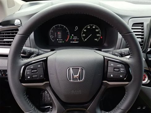 Used 2025 Honda Odyssey Touring image 22