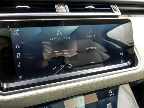 Used 2023 Land Rover Range Rover Velar R-Dynamic S AWD/4WD image 18