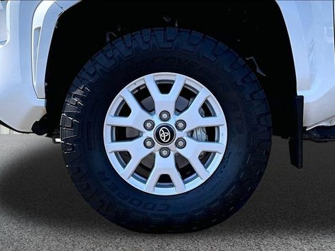 Used 2024 Toyota Tacoma SR5 RWD image 29