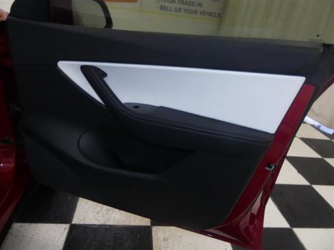 Used 2020 Tesla Model Y Long Range image 20