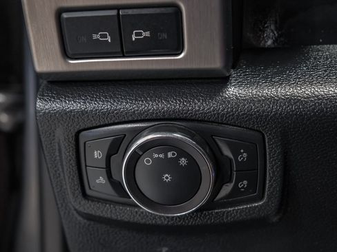 Used 2019 Ford F450 Platinum w/ Platinum Ultimate Package AWD/4WD image 30