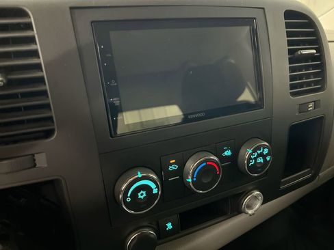 Used 2011 Chevrolet Silverado 1500 LS RWD image 14