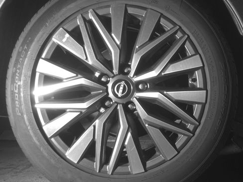 Used 2025 Nissan Altima 2.5 SV FWD image 14