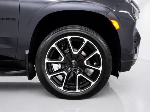 Used 2024 Chevrolet Tahoe RST w/ Luxury Package AWD/4WD image 11