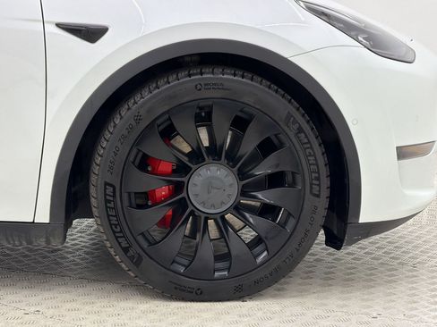 Used 2022 Tesla Model Y Performance AWD/4WD image 12