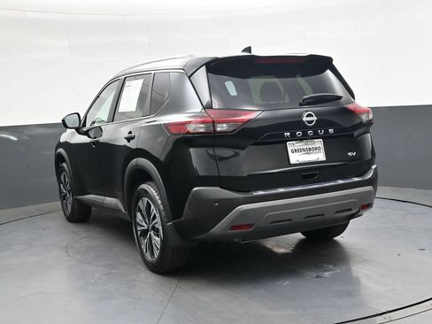 Used 2023 Nissan Rogue SV w/ SV Premium B Package FWD image 5