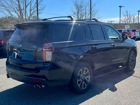 Used 2022 Chevrolet Tahoe Z71 w/ Z71 Off-Road Package AWD/4WD image 6