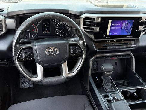 Used 2022 Toyota Tundra SR5 AWD/4WD image 13