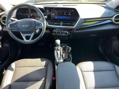 Certified 2024 Chevrolet Trax ACTIV FWD image 13