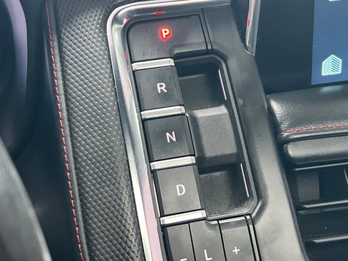 Used 2022 Chevrolet Tahoe RST w/ Sport Performance Package image 19