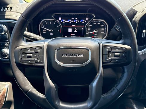 Used 2021 GMC Sierra 1500 Denali w/ Denali Ultimate Package AWD/4WD image 23