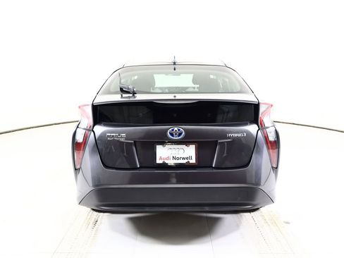 Used 2017 Toyota Prius Two w/ Carpet Mat Package image 12