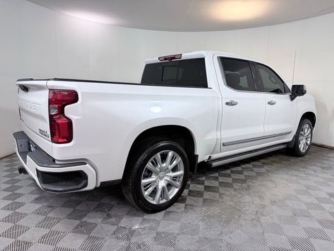 Used 2024 Chevrolet Silverado 1500 High Country w/ High Country Premium Package image 7