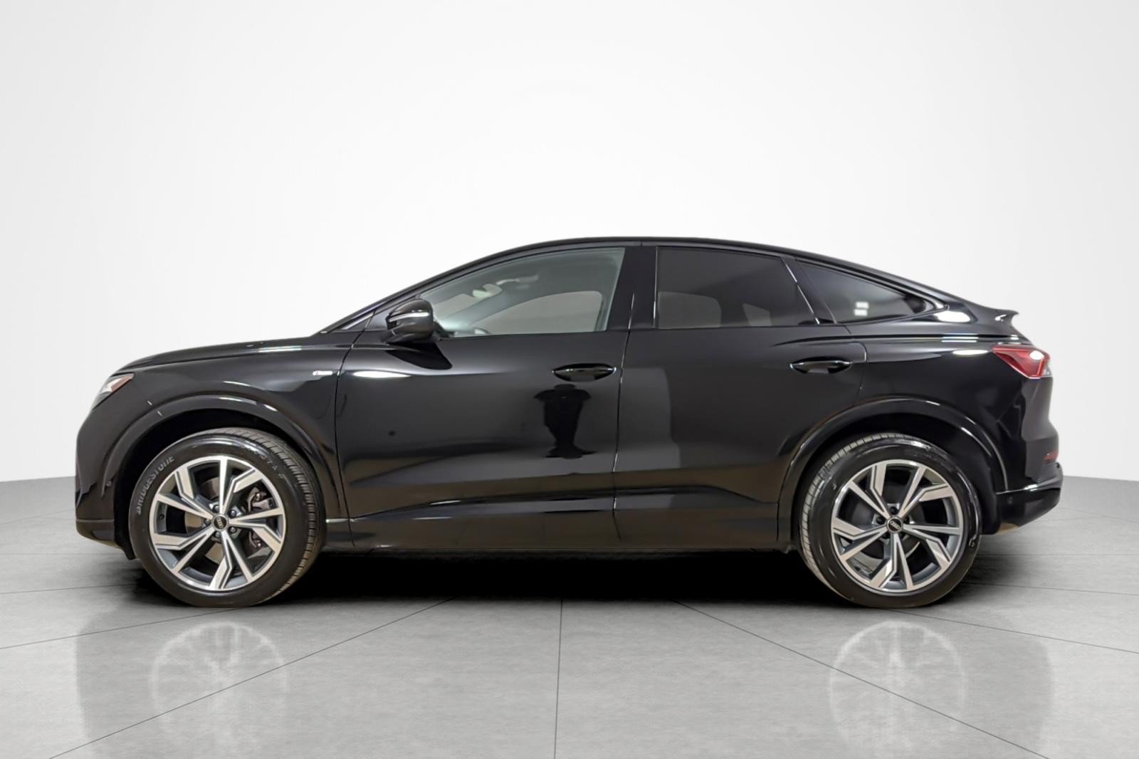 Certified 2024 Audi Q4 e-tron Premium Plus AWD/4WD image 2