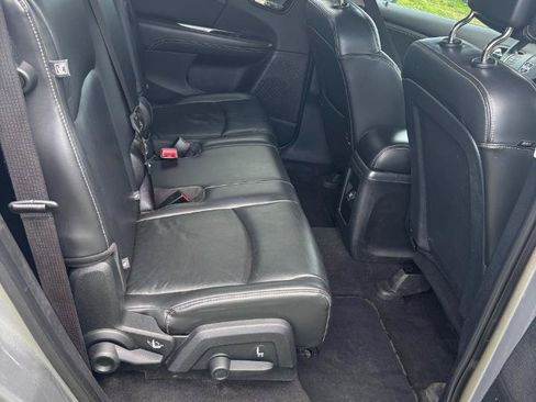 Used 2016 Dodge Journey Crossroad w/ Popular Equipment Group FWD image 22