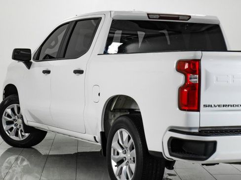 Used 2019 Chevrolet Silverado 1500 Custom w/ Custom Value Package image 52