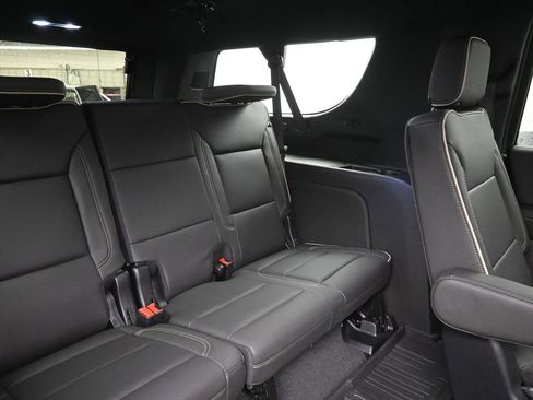 New 2025 GMC Yukon XL Elevation image 11