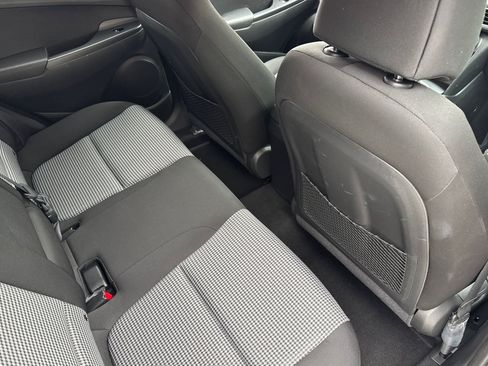 Used 2018 Hyundai Kona SEL FWD image 30