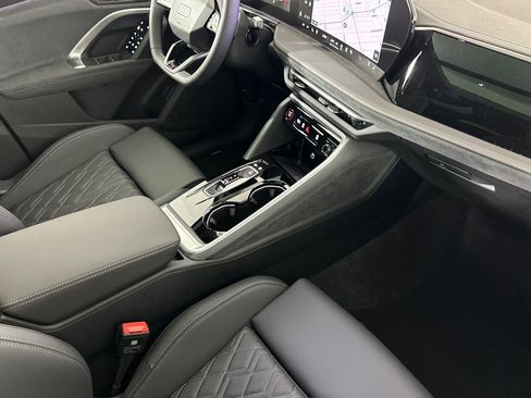 New 2025 Audi SQ5 Premium Plus image 15