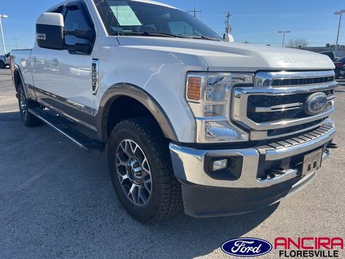 Used 2020 Ford F250 Lariat image 1