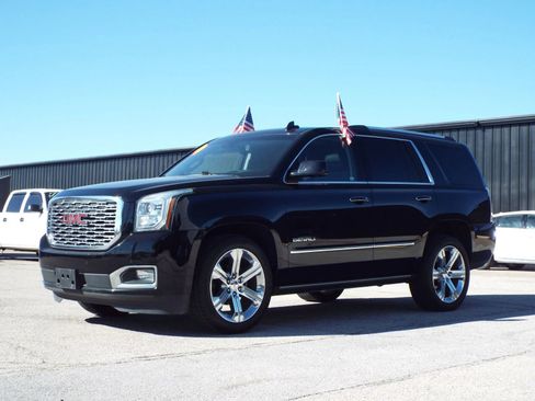 Used 2019 GMC Yukon Denali w/ Denali Ultimate Package image 1