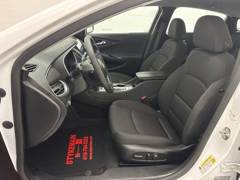Used 2024 Chevrolet Malibu LT FWD image 16
