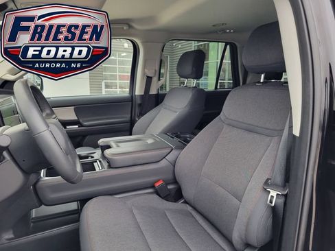 Used 2025 Ford Expedition Max Active AWD/4WD image 14