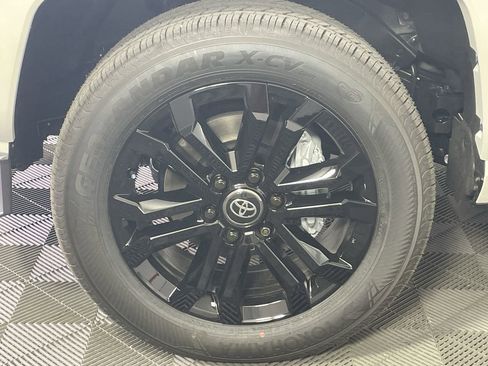 New 2026 Toyota 4Runner 4WD image 9