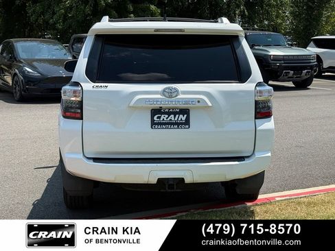 Used 2016 Toyota 4Runner SR5 Premium RWD image 6