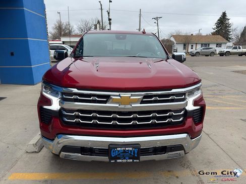Used 2024 Chevrolet Silverado 1500 LTZ w/ LTZ Premium Package AWD/4WD image 3