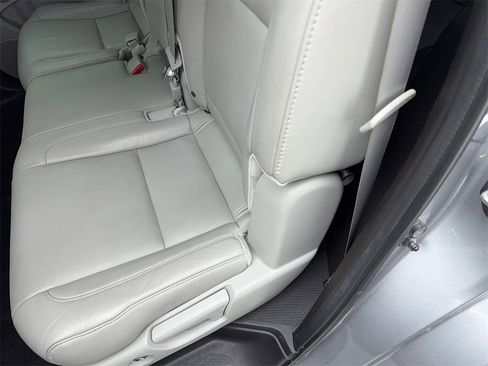 Used 2020 Acura MDX FWD image 40