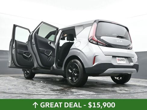 Used 2023 Kia Soul LX w/ Option Group 015 image 70