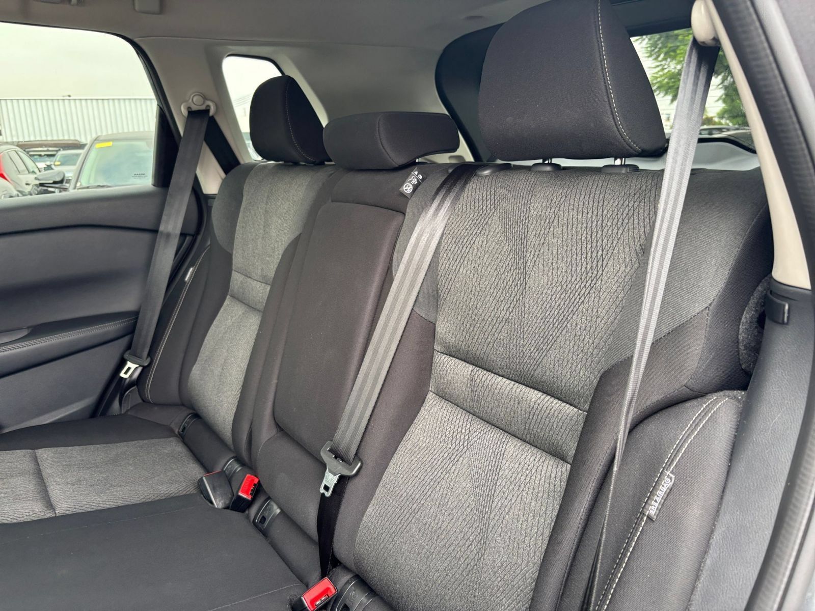 Used 2025 Nissan Rogue SV FWD image 38