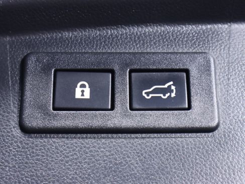 Used 2023 Subaru Outback Premium AWD/4WD image 32