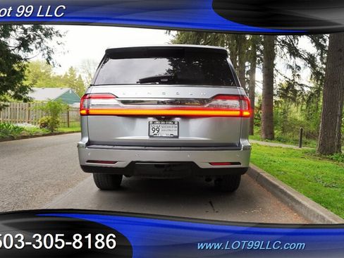 Used 2020 Lincoln Navigator Reserve w/ Luxury Package AWD/4WD image 10