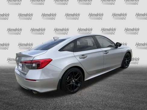 Used 2023 Honda Civic Sport image 10