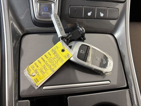 Used 2023 Hyundai Santa Fe SEL w/ Cargo Package image 30