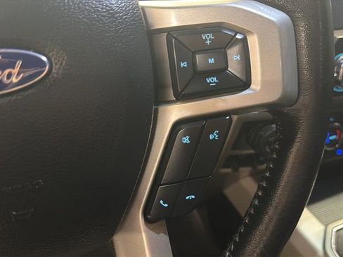 Used 2020 Ford F150 Lariat image 21