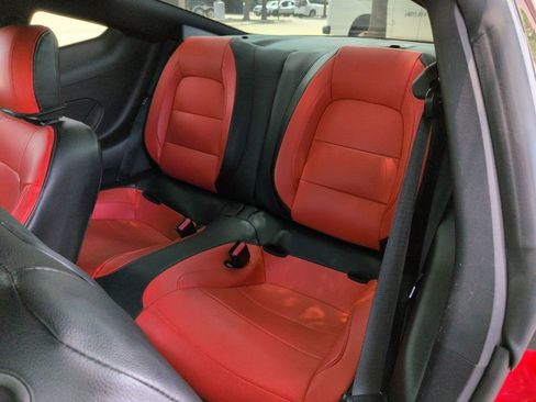 Used 2024 Ford Mustang Coupe RWD image 20