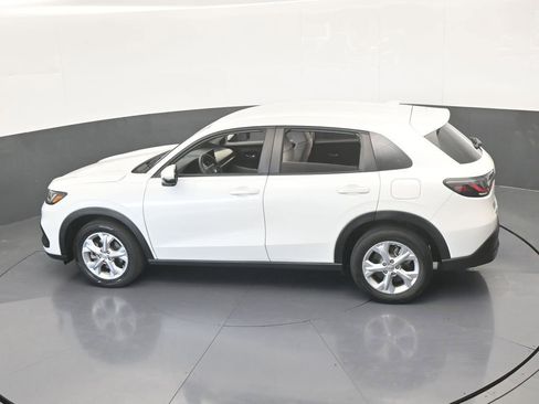 Used 2023 Honda HR-V LX image 47
