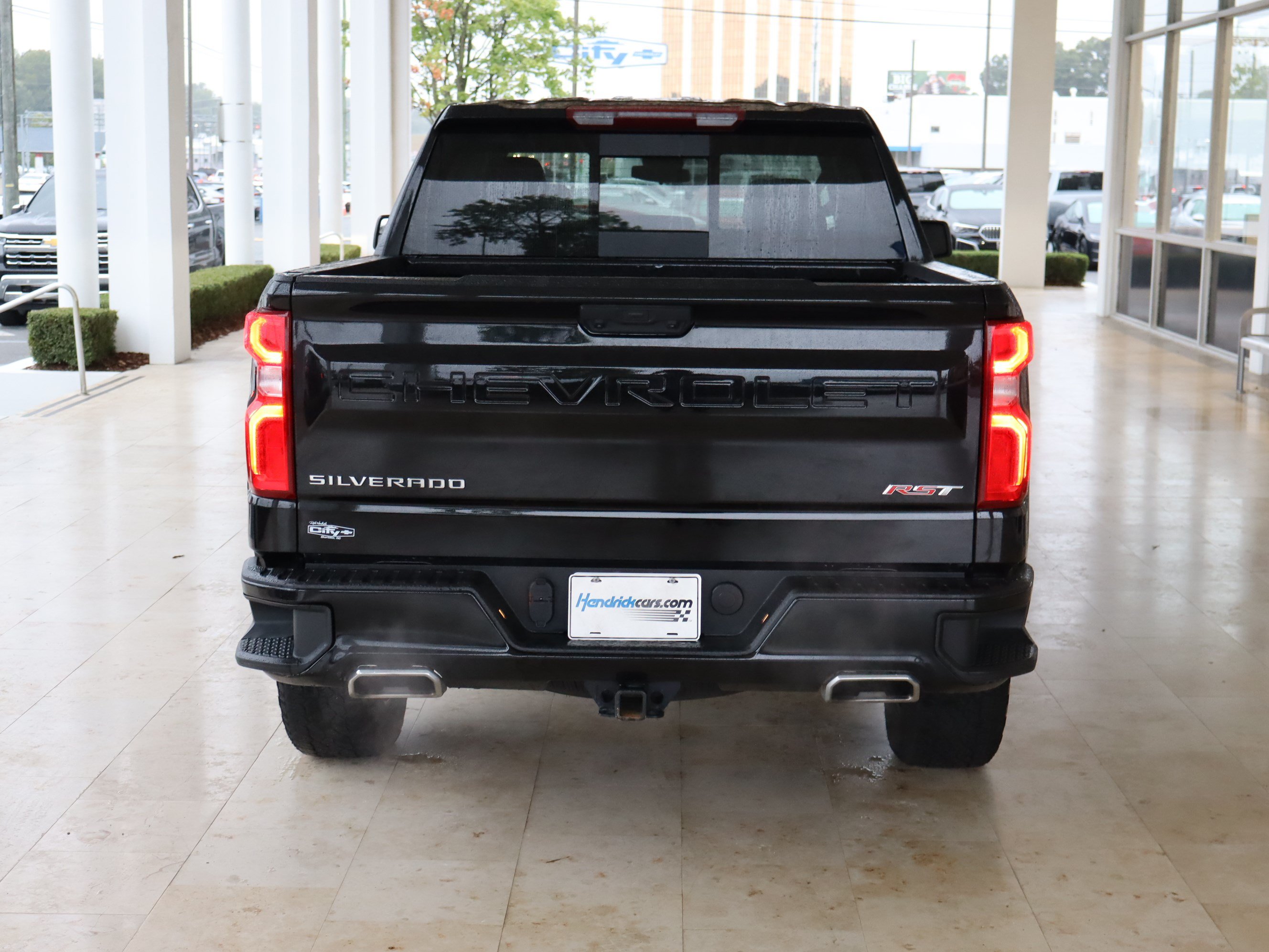 Used 2025 Chevrolet Silverado 1500 RST w/ Convenience Package II AWD/4WD image 9