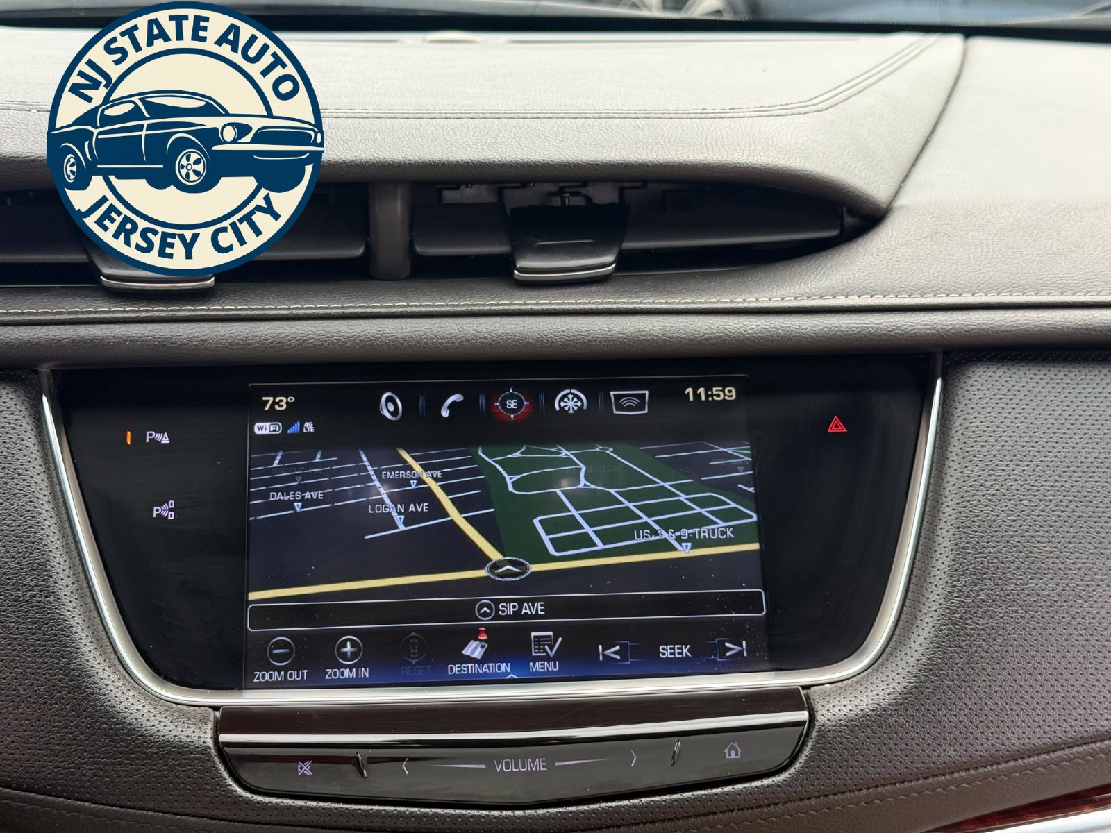Used 2018 Cadillac XT5 Premium Luxury w/ Driver Assist Package AWD/4WD image 35