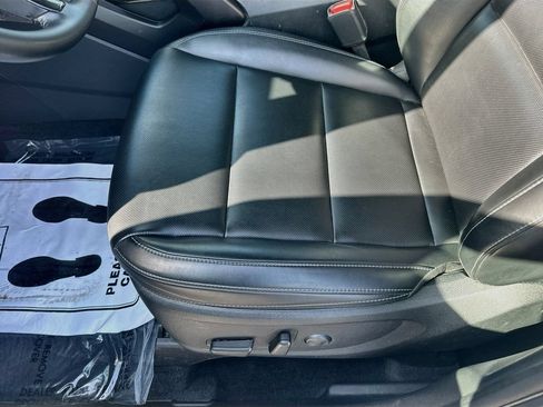 Certified 2024 Kia Telluride S w/ S Sunroof Package AWD/4WD image 19