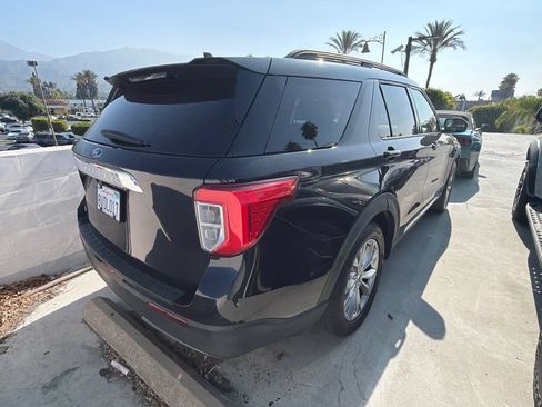 Used 2021 Ford Explorer XLT w/ Equipment Group 202A RWD image 5
