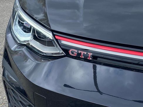 Certified 2023 Volkswagen GTI SE w/ SE Leather Package image 6
