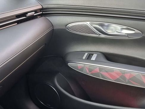 Used 2025 Genesis GV70 3.5T Sport w/ Sport Advanced Package image 30