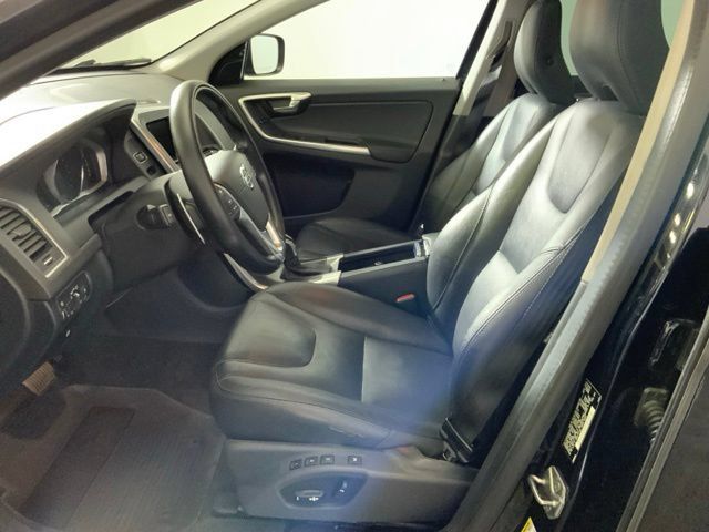 Used 2015 Volvo XC60 T6 Platinum w/ Protection Package AWD/4WD image 14