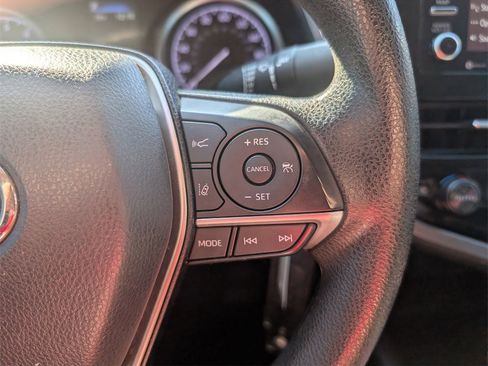 Used 2022 Toyota Camry LE image 22