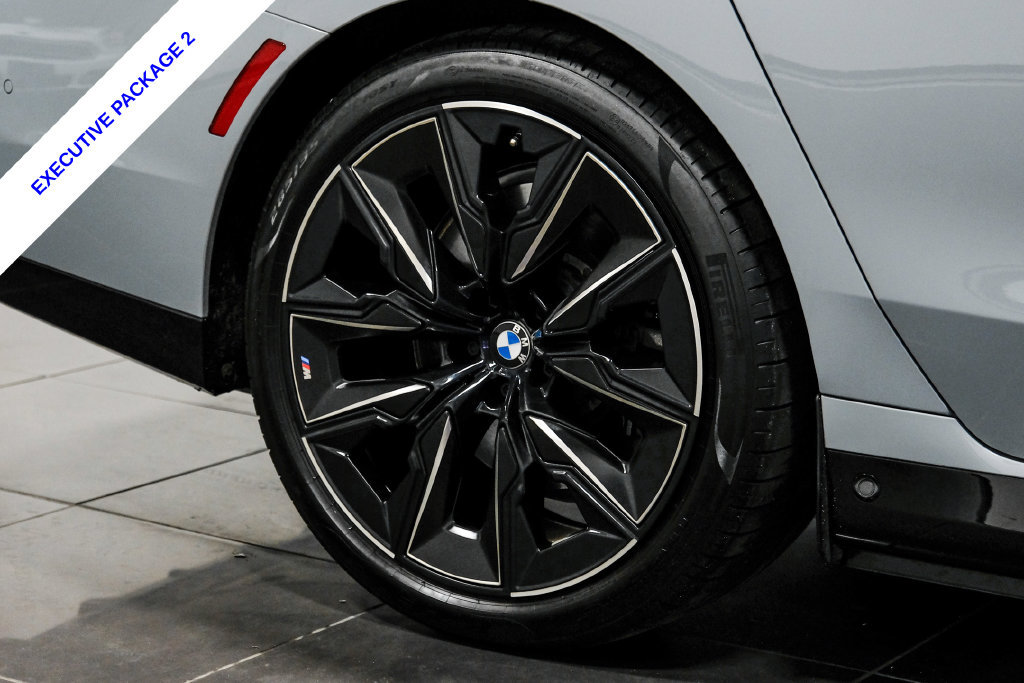 Used 2023 BMW i7 xDrive60 AWD/4WD image 69